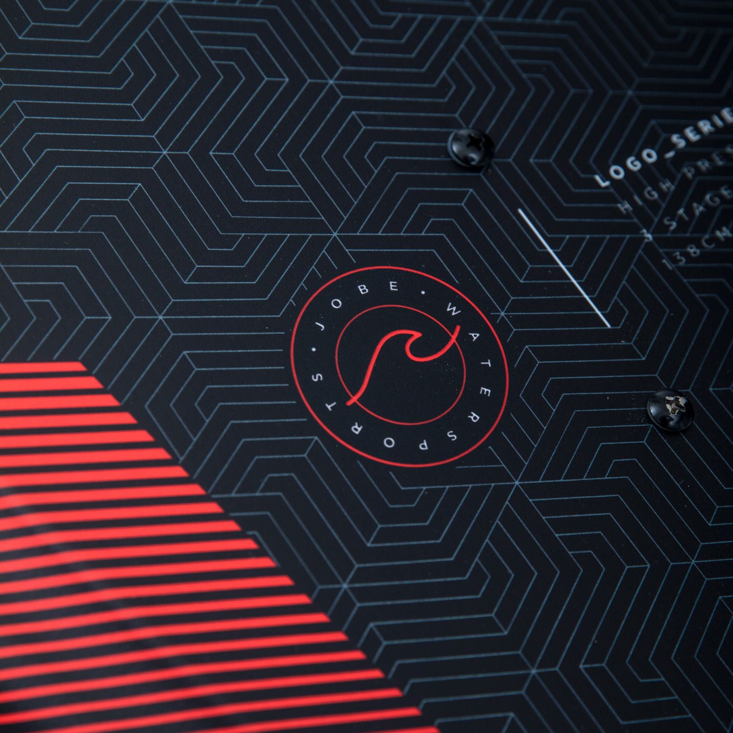 Jobe - Logo 138 Wakeboard & Maze Bindings Package