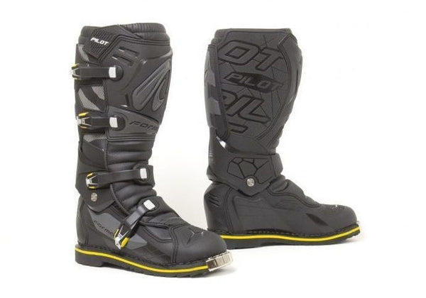 Forma - Pilot Boots