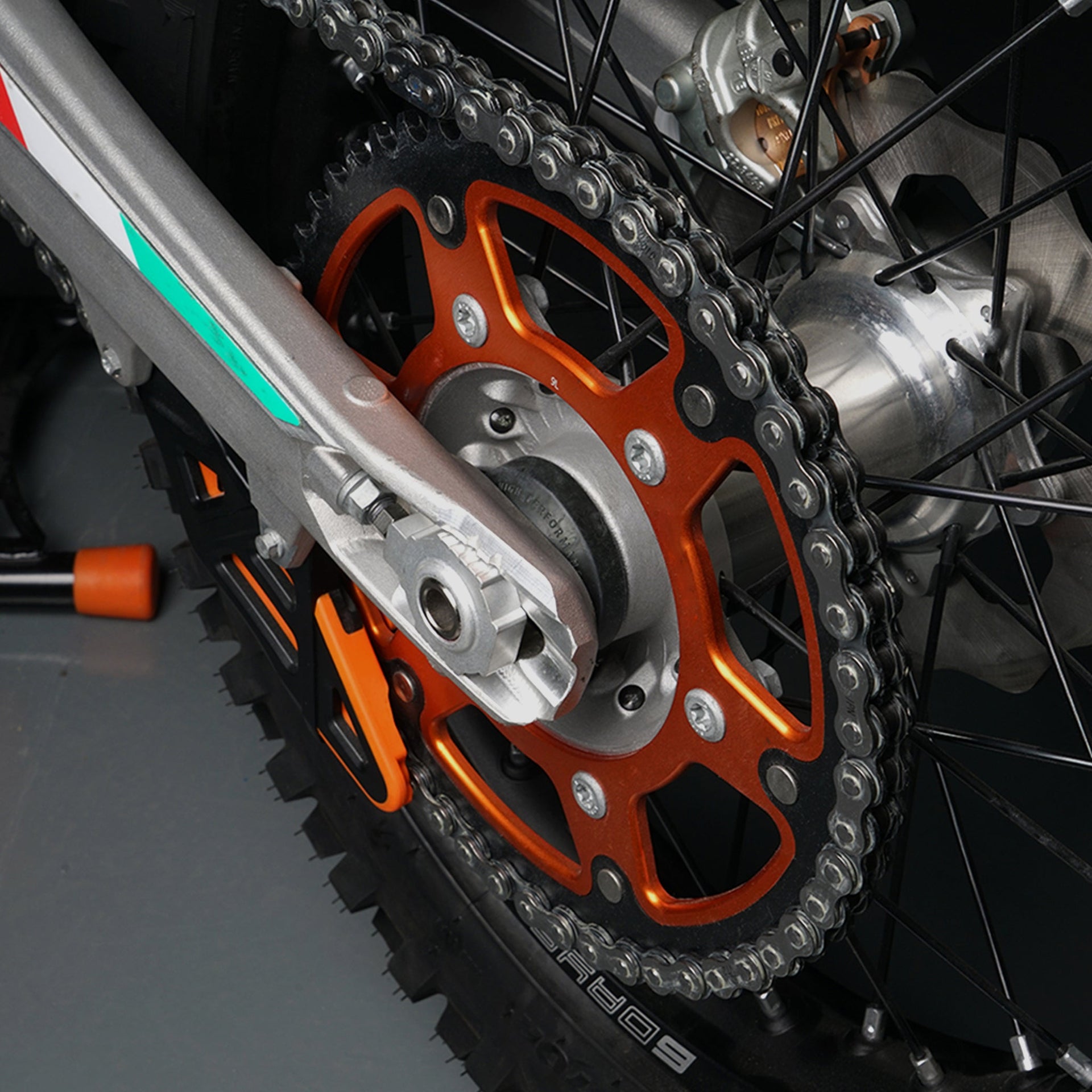 Enduro-Pro - Wheel Bearing Protection Caps